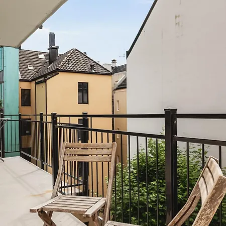 350m To I Tv & Workspace In Every Room! Lejlighed Bergen