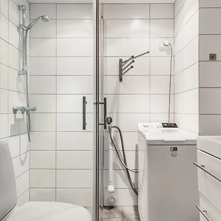 350m To City Beach I Tv & Workspace In Every Room!
